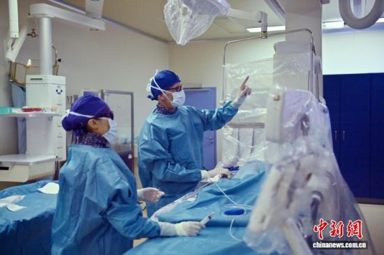 10��17���������L(zh��ng)����������(��)�����g(sh��)�������� �z