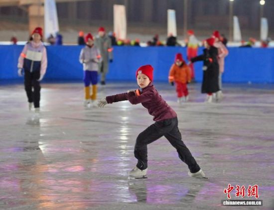 1��6���������L(zh��ng)����С�\(y��n)��(d��ng)�T���^��չʾ���ӻ��������� �z